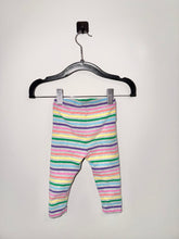 Load image into Gallery viewer, Hanna Andersson Striped Leggings Size 6-12m
