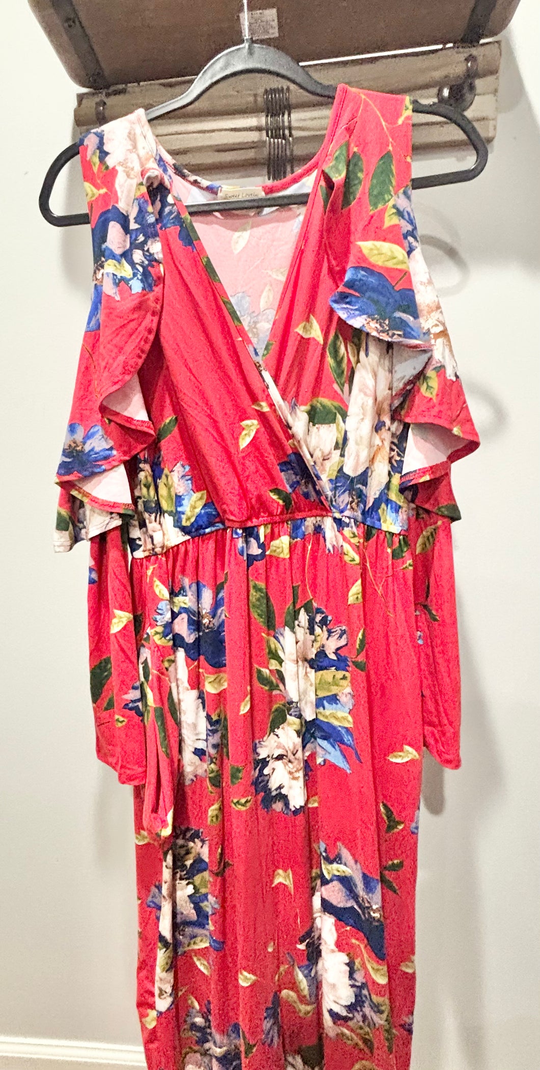 Sweet Lovely Red Floral Dress Size XL