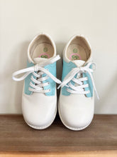 Load image into Gallery viewer, Posh Pickle Co. Blue Oxford Shoes Size 10
